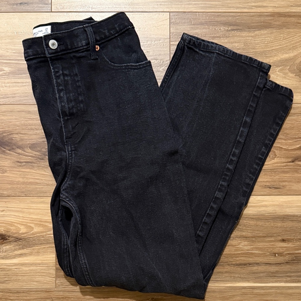 Abercrombie & Fitch Women's Black 90’s High Rise Jeans